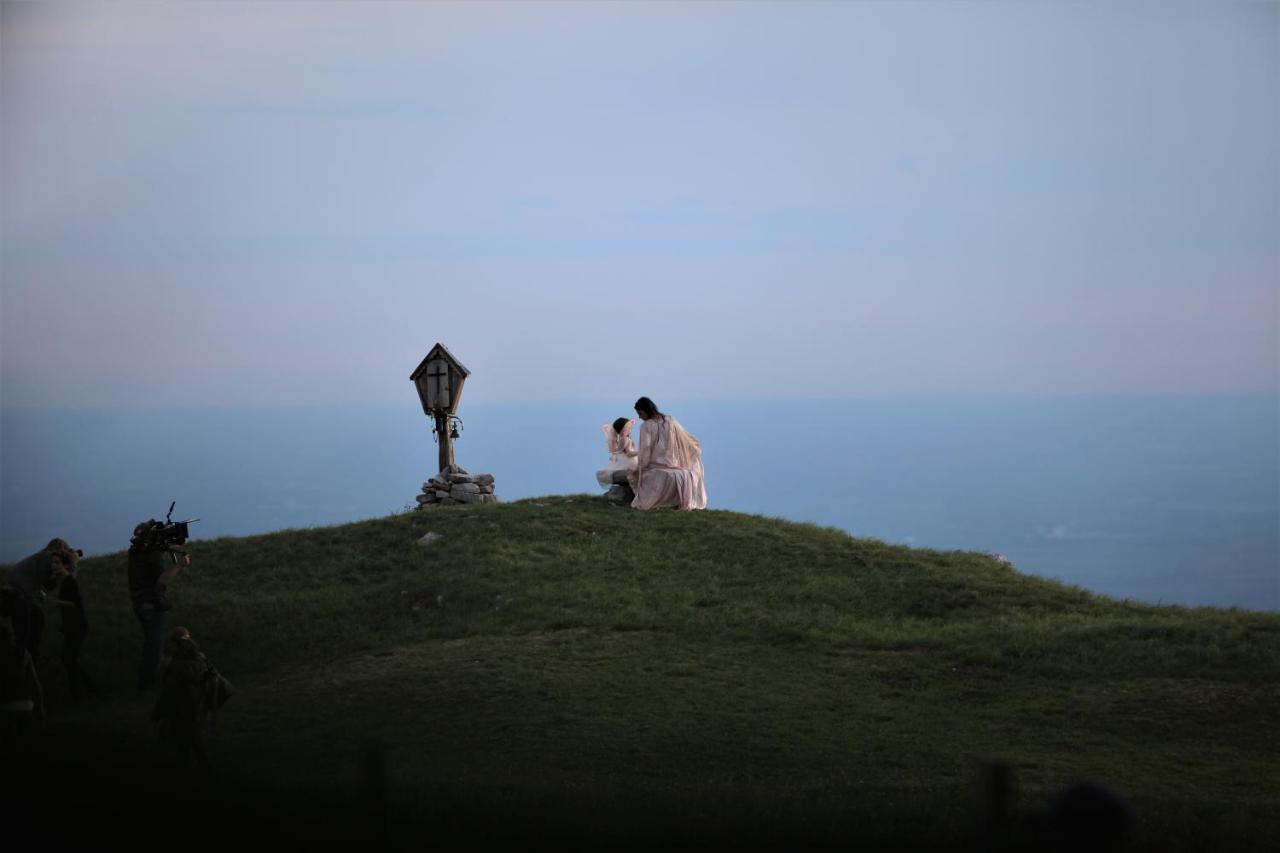 Baita Tana Da L'Ors Forgaria nel Friuli Exterior foto