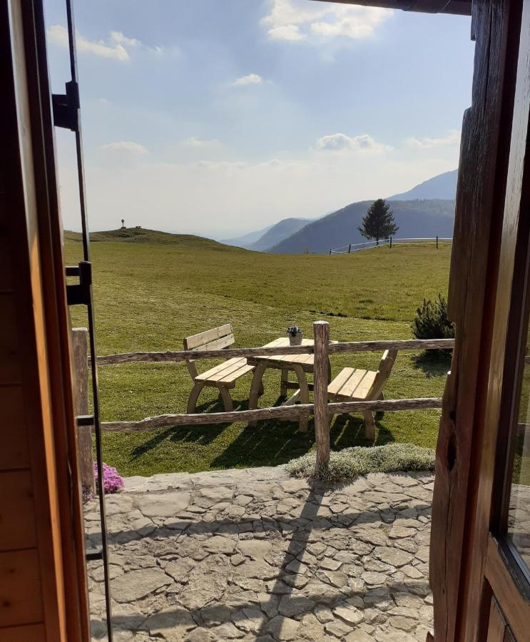 Baita Tana Da L'Ors Forgaria nel Friuli Exterior foto